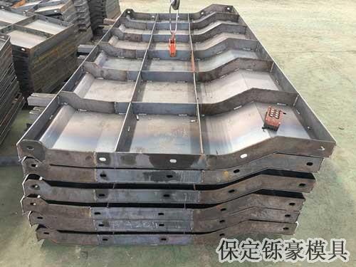 公路防撞墻模具價格 公路防撞墻模具價格